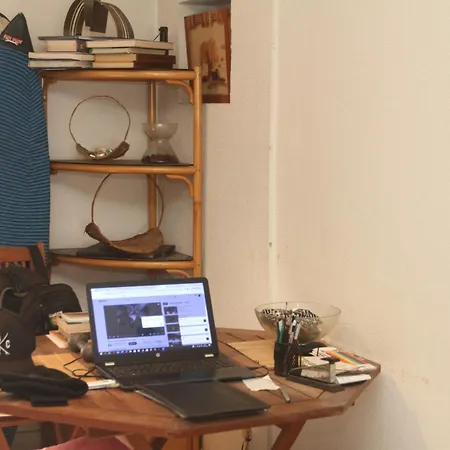 Гостевой дом The Dream Never Ends Алмада